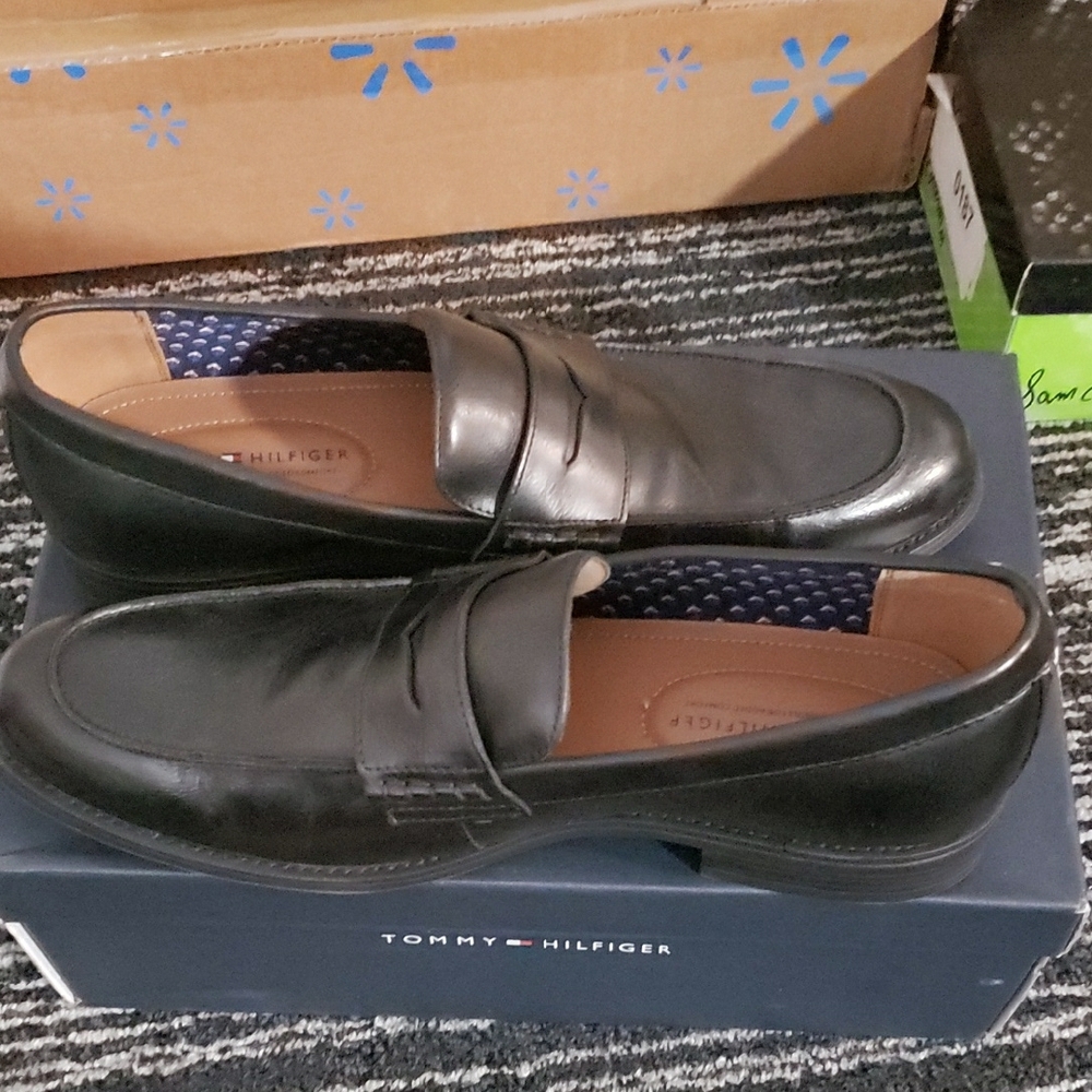 Tommy Hilfiger Black Slip-On Loafers with Polished Leather